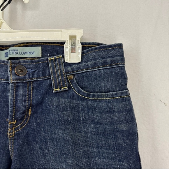 Gap Ultra Low Rise Bermuda Jean Shorts Womans Size 2 - Picture 8 of 14